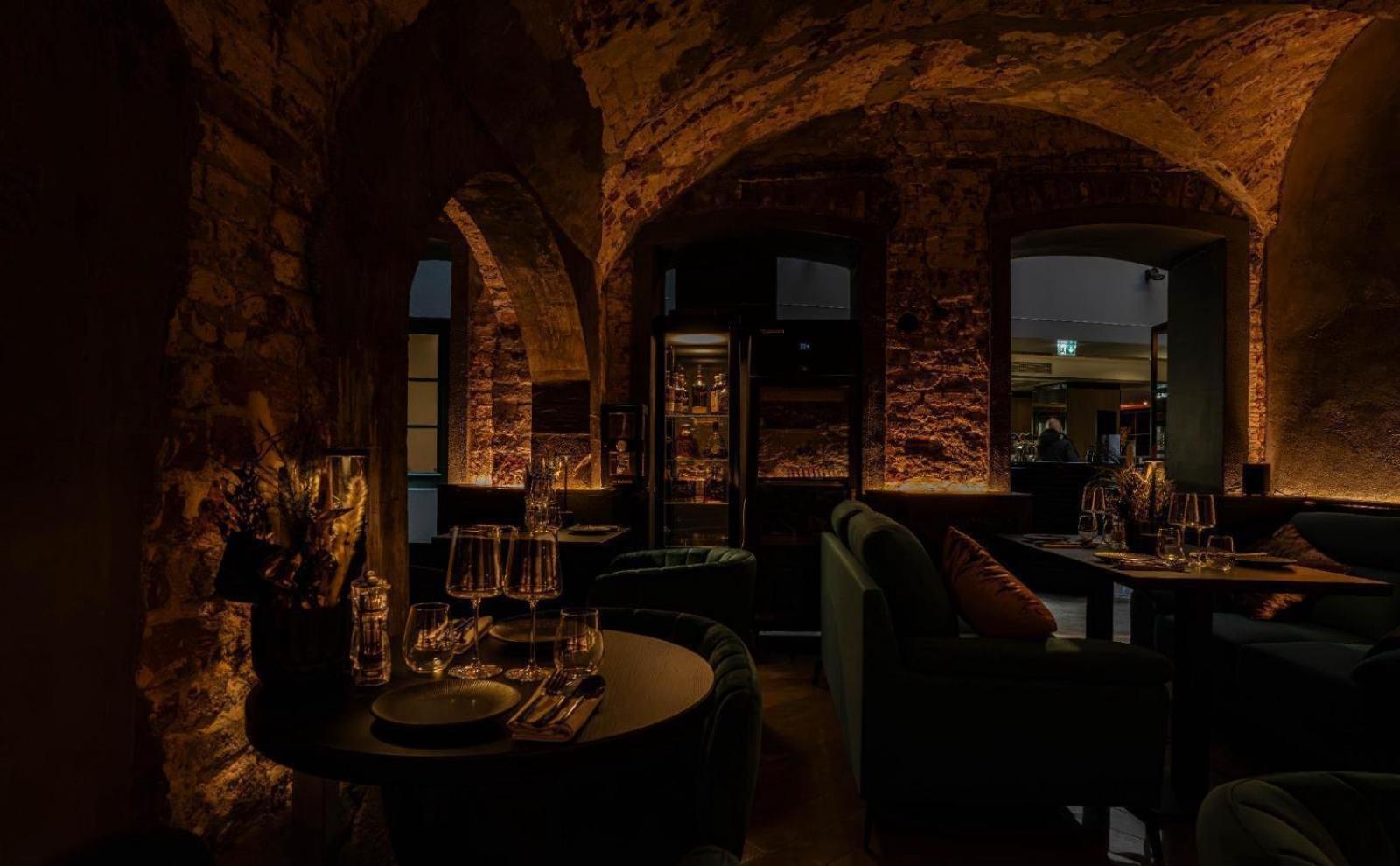 Pullman Riga Old Town Hotel Luaran gambar Restaurant AOC