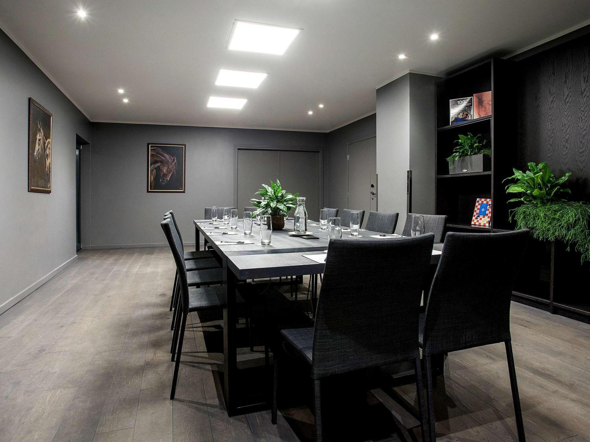 Pullman Riga Old Town Hotel Luaran gambar The boardroom at the London headquarters