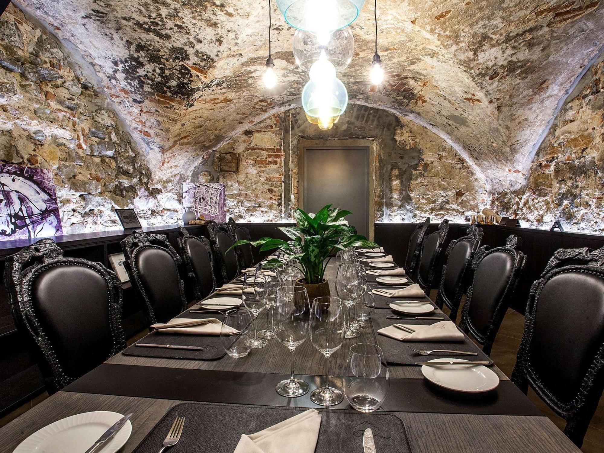 Pullman Riga Old Town Hotel Luaran gambar The restaurant's private dining room