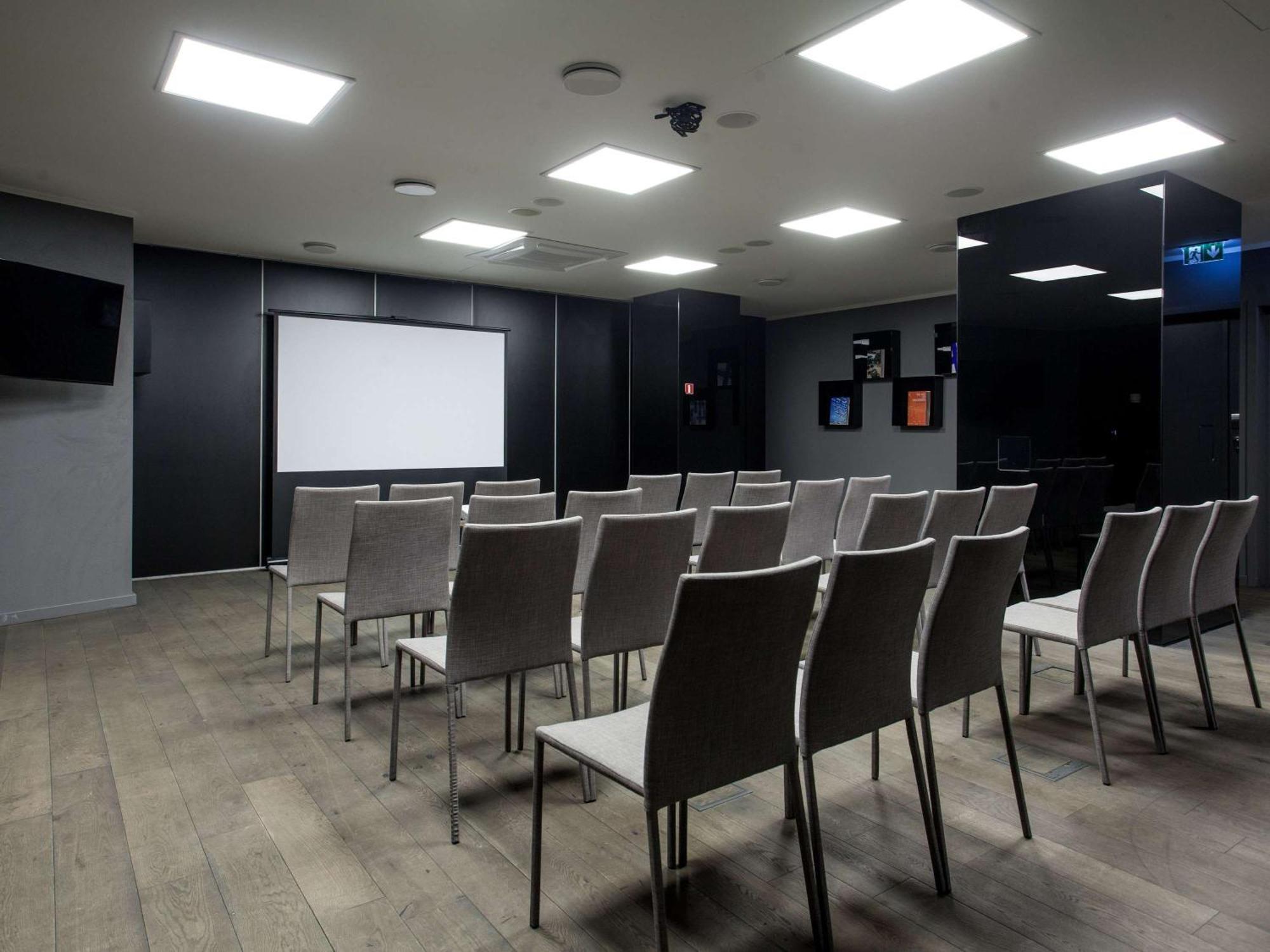 Pullman Riga Old Town Hotel Luaran gambar The Media Centre